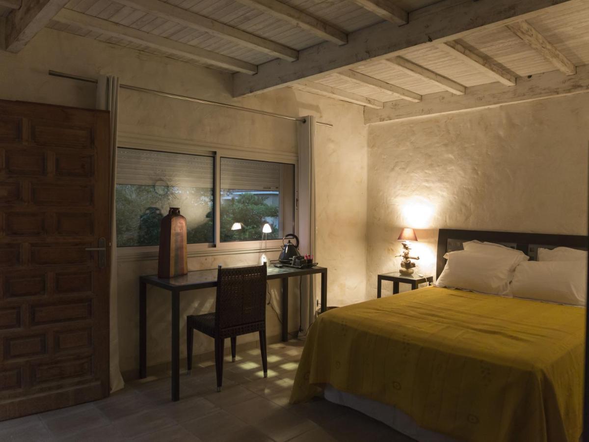 La Casa Nert Hotell Millas Rum bild
